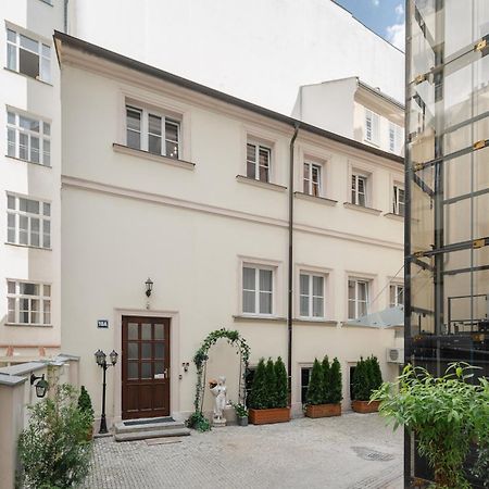 Отель Prague Old Town Liliova Garden Экстерьер фото